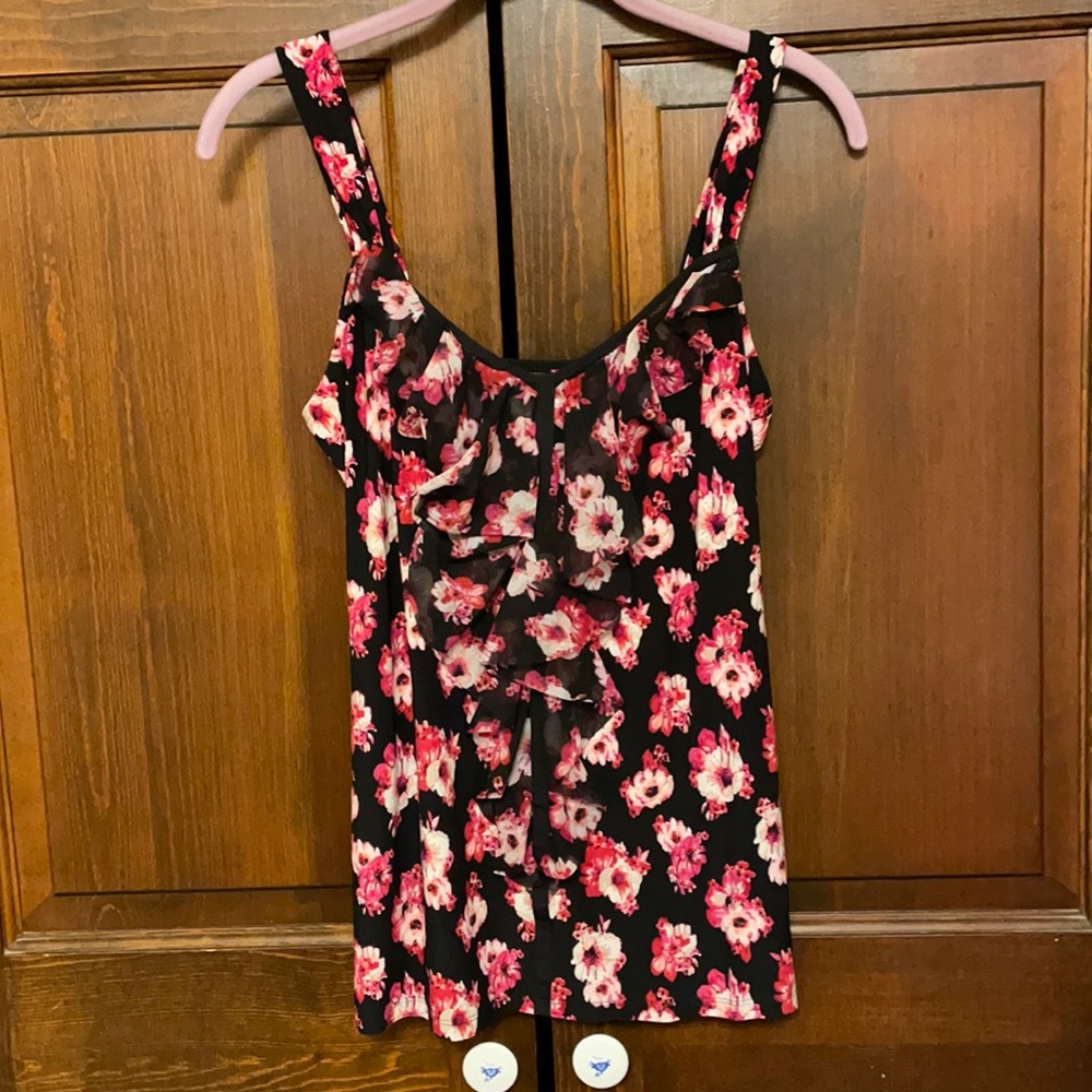 White House Black Market Sleeveless Top